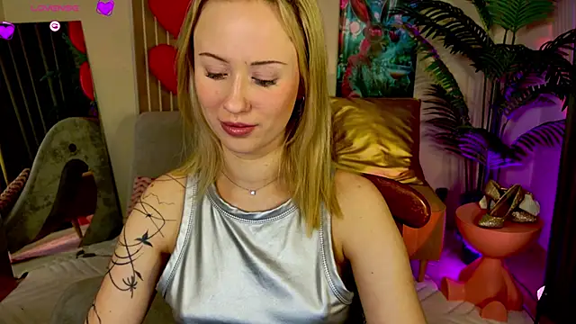 SashaBrooks online show from March 31, 2:19 pm