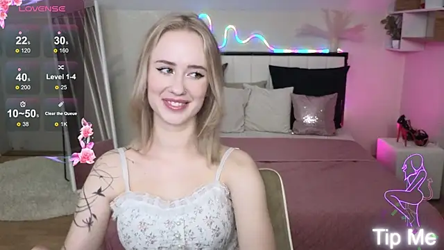 SashaBrooks online show from October 6, 6:08 pm