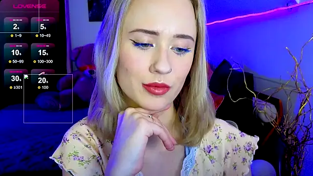 SashaBrooks online show from October 22, 6:51 pm