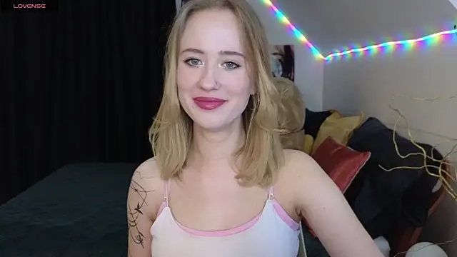 SashaBrooks online show from September 28, 6:04 pm