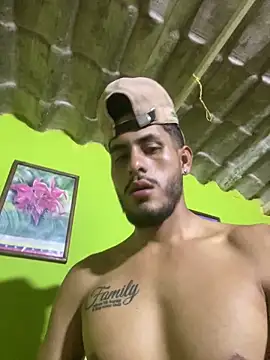 Snapshot of Dalton_oficial chatting on May 1, 1:10 am Dalton oficial online show from May 1, 1:10 am