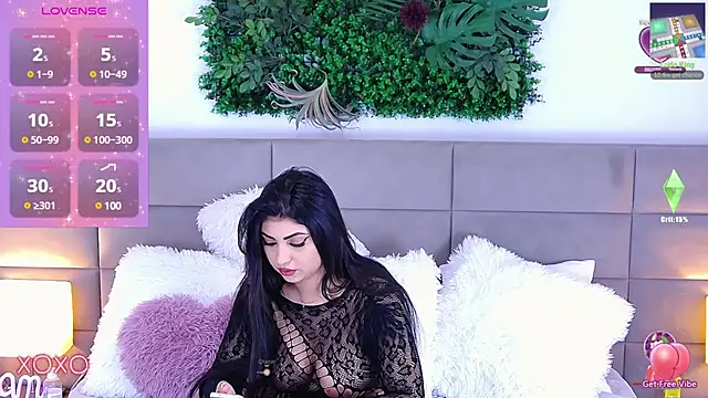 Snapshot of ZendayaClark chatting on February 7, 7:07 am ZendayaClark online show from February 7, 7:07 am