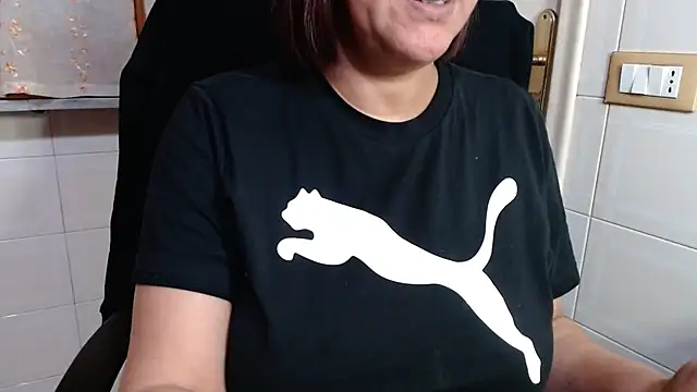 Foxlady2271 online show from March 30, 12:06 pm