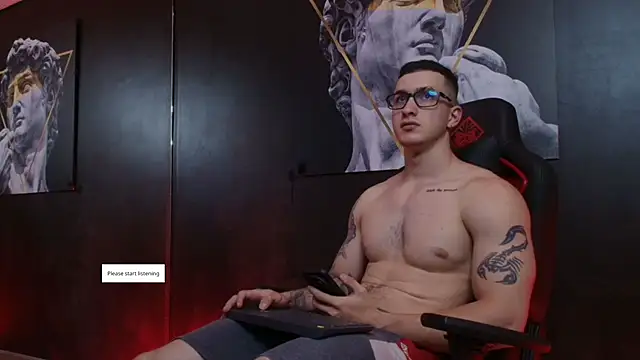 JacksonOlsenn online show from October 15, 9:01 pm