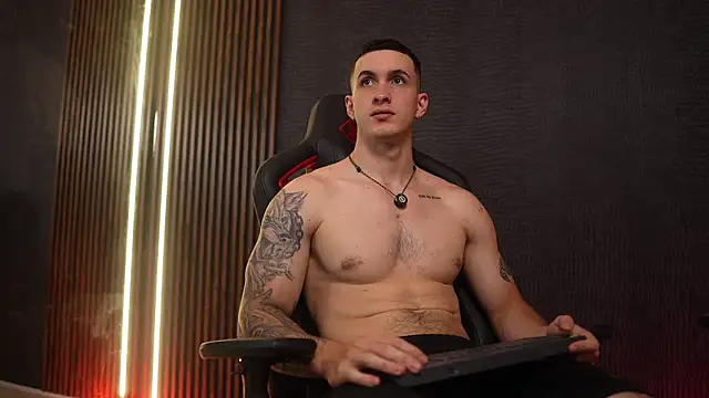 JacksonOlsenn online show from March 9, 8:45 pm