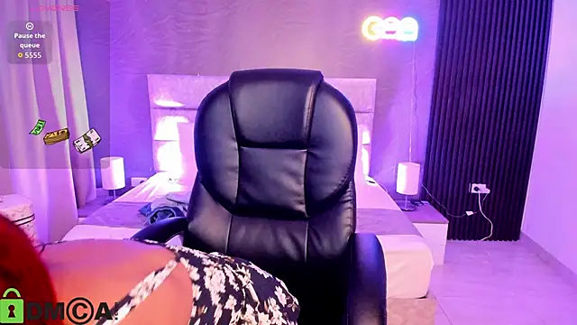 Cristal  adams online show from October 7, 12:39 pm