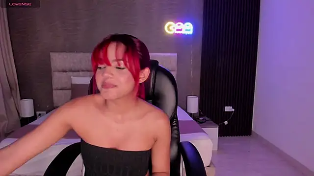 Cristal  adams online show from September 18, 12:41 pm