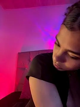 NINA 18 YEARS online show from September 25, 11:11 pm