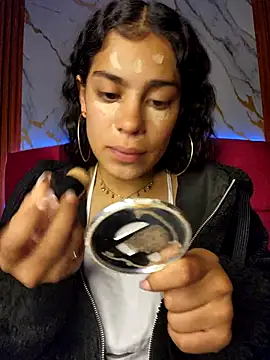 NINA 18 YEARS online show from October 23, 8:07 pm