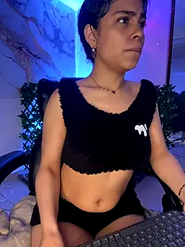 NINA 18 YEARS online show from November 21, 5:01 pm