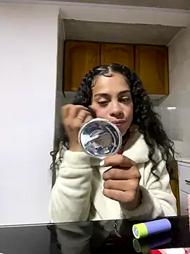 NINA 18 YEARS online show from October 28, 12:44 am