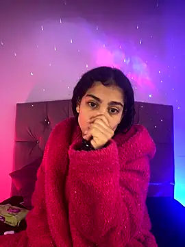 NINA 18 YEARS online show from December 4, 8:30 pm