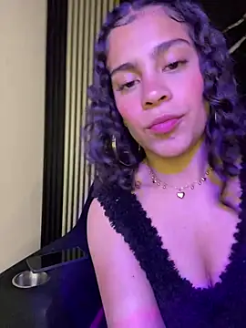 NINA 18 YEARS online show from March 21, 11:45 pm