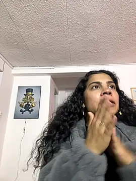 NINA 18 YEARS online show from November 25, 8:42 pm