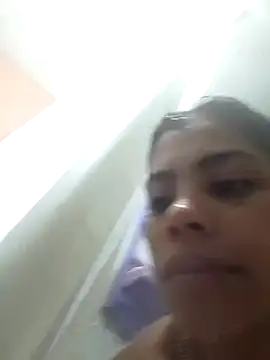 NINA 18 YEARS online show from October 12, 7:59 pm