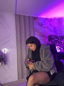 NINA 18 YEARS online show from November 16, 7:51 pm