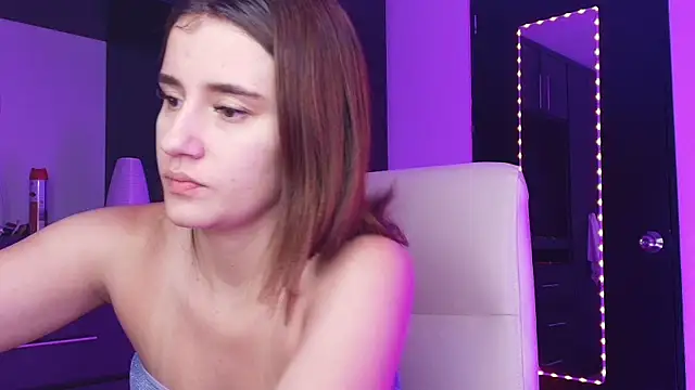 TinaJonnes  online show from March 3, 6:20 am