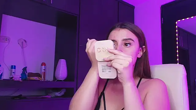 TinaJonnes  online show from April 3, 4:08 am