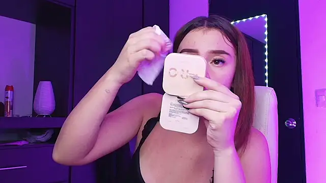 TinaJonnes  online show from March 16, 7:45 am