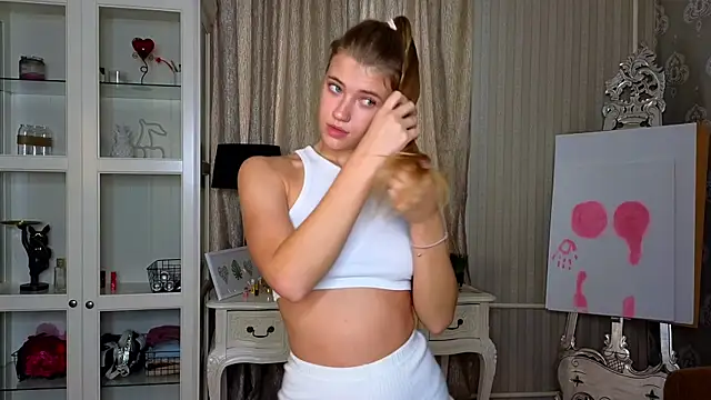 AnneFoxy online show from October 18, 7:32 am