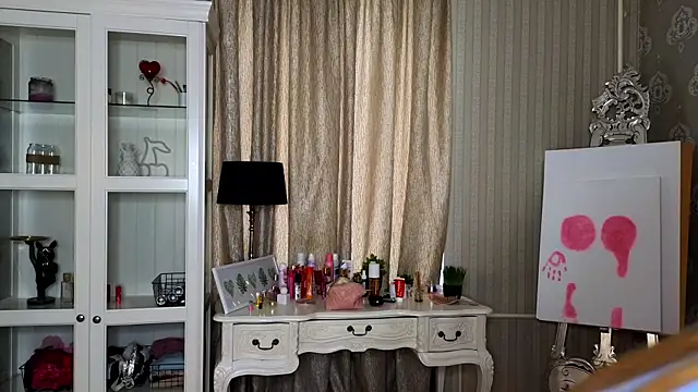 AnneFoxy online show from October 11, 7:20 am