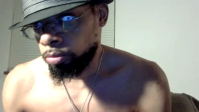 Snapshot of WhiskeyWood_DuhGOD chatting on March 21, 1:13 am WhiskeyWood DuhGOD online show from March 21, 1:13 am