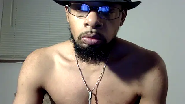 Snapshot of WhiskeyWood_DuhGOD chatting on March 22, 1:32 am WhiskeyWood DuhGOD online show from March 22, 1:32 am