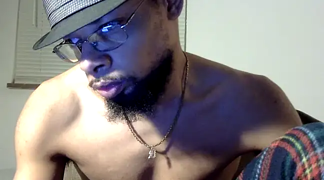 Snapshot of WhiskeyWood_DuhGOD chatting on March 18, 3:45 am WhiskeyWood DuhGOD online show from March 18, 3:45 am