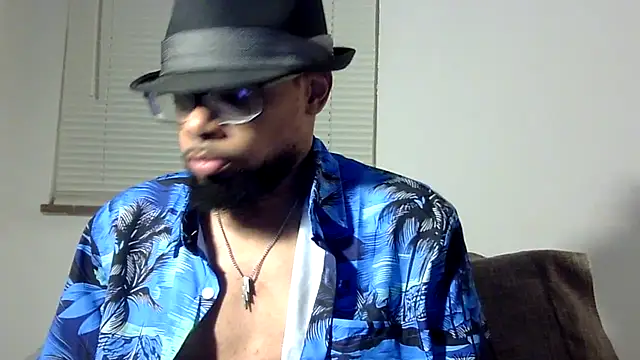 Snapshot of WhiskeyWood_DuhGOD chatting on September 14, 1:17 am WhiskeyWood DuhGOD online show from September 14, 1:17 am