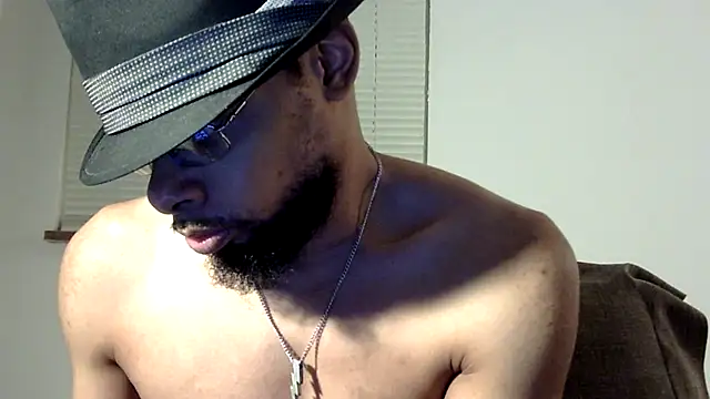 Snapshot of WhiskeyWood_DuhGOD chatting on February 26, 2:30 am WhiskeyWood DuhGOD online show from February 26, 2:30 am