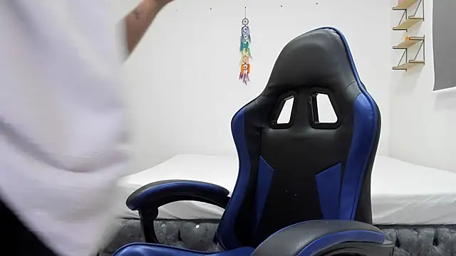 Samanthagax online show from December 15, 11:49 am