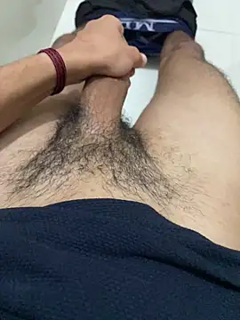 alex-riadh online show from December 1, 11:05 pm