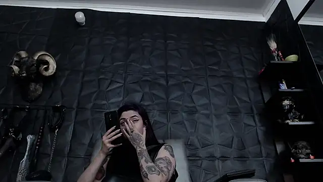 Agata Darkness online show from March 29, 11:39 pm