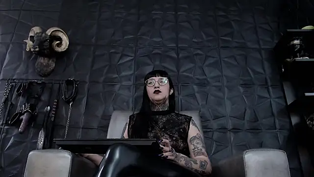 Snapshot of Agata_Darkness chatting on December 21, 8:53 pm Agata Darkness online show from December 21, 8:53 pm