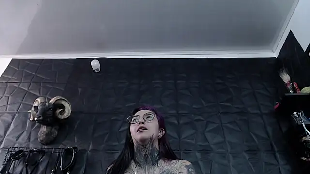 Agata Darkness online show from March 13, 9:53 pm