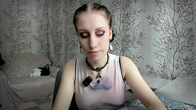 Mary0Lou online show from February 11, 7:30 am