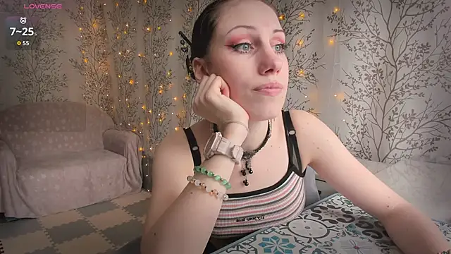 Mary0Lou online show from April 21, 8:32 am