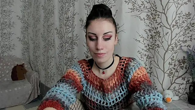 Mary0Lou online show from December 8, 6:22 am