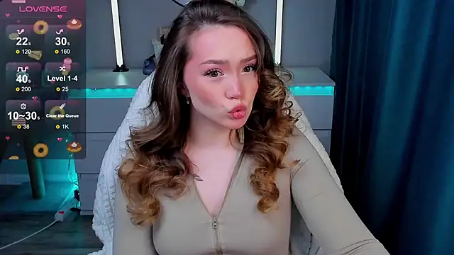 Evia r0se online show from February 2, 11:42 am