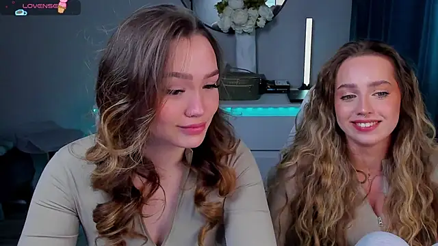 Evia r0se online show from February 7, 5:32 pm