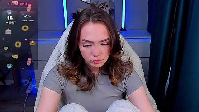 Evia r0se online show from April 11, 7:45 am