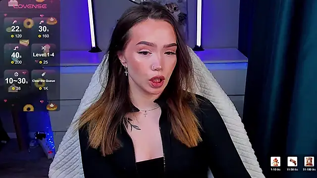 Evia r0se online show from April 4, 7:15 am