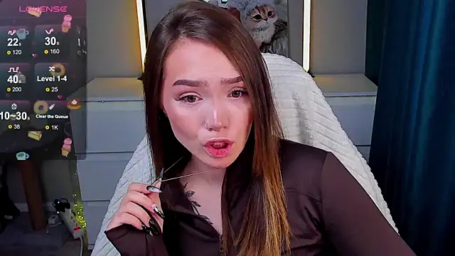 Evia r0se online show from April 3, 8:43 am