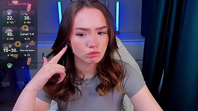 Evia r0se online show from April 11, 7:27 am