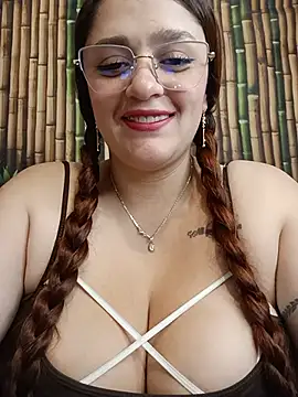 hanna-a online show from July 28, 7:37 pm