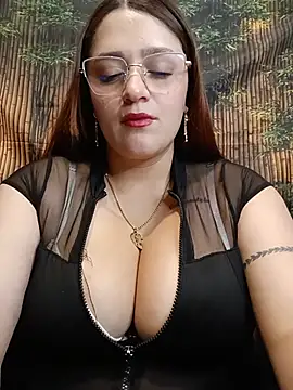hanna-a online show from June 24, 3:21 pm