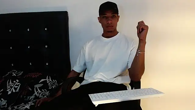 Snapshot of JacksonCooper1 chatting on January 26, 6:07 am JacksonCooper1 online show from January 26, 6:07 am