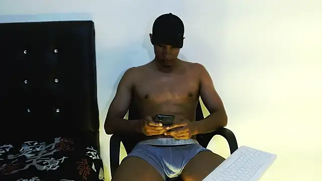 Snapshot of JacksonCooper1 chatting on January 29, 5:30 am JacksonCooper1 online show from January 29, 5:30 am