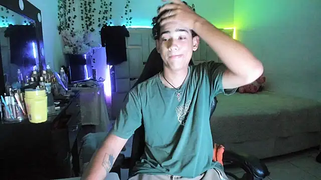jake willianss online show from April 5, 8:37 pm