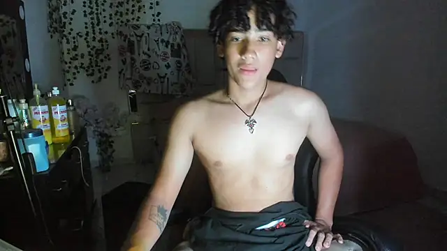 jake willianss online show from December 19, 11:18 pm